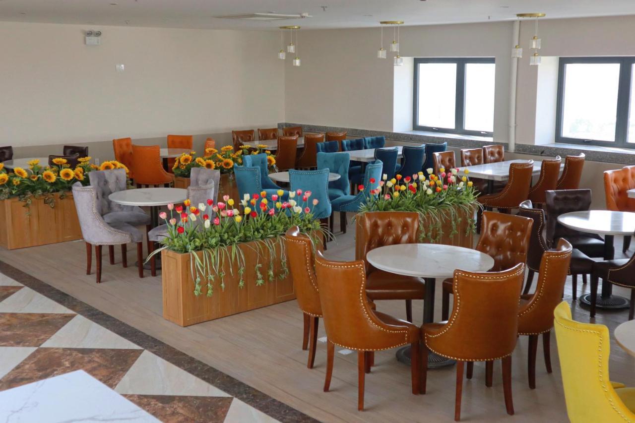 Atp Galaxy Hotel & Apartment Danang Ngoại thất bức ảnh
